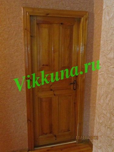 Деревянная межкомнатная дверь (сосна)