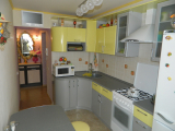 Кухня угловая желто серая