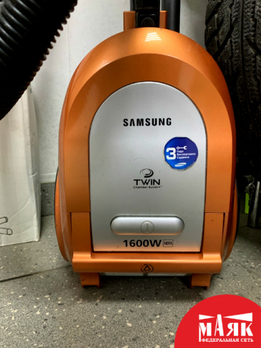 О7 Б/У пылесос Samsung 1600W №e00417887