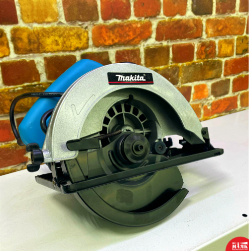 О2 Циркулярная пила Makita 123 №К00005740