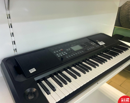 О10 Б/У Синтезатор Korg EK-50  зу №e00279853