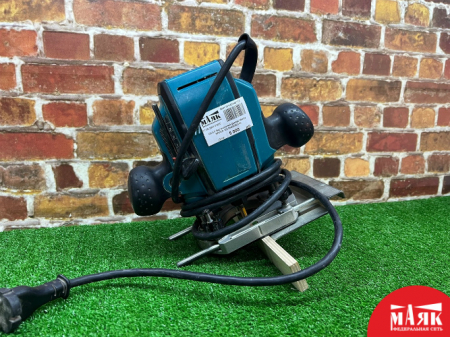 О5 Б/У Вертикальный фрезер Makita RP0900 123 №e00285105