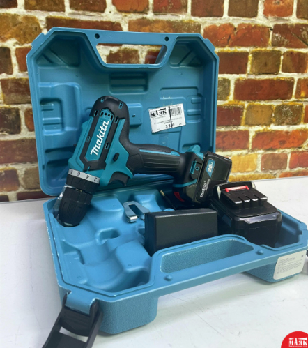 О7 Шуруповерт Makita 21v 2 акб кейс 123 №К00006080
