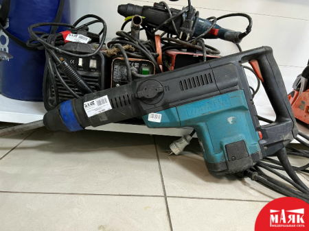 О5 Б/У Перфоратор makita hr5001 123 №e00290631