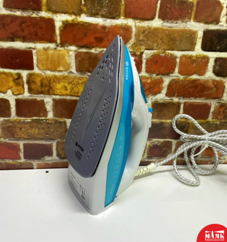О6 Б/У Утюг VITEK 2600w w8320 №e00296135