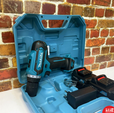 О10 Шуруповерт Makita 21v 2 акб кейс 123 №К00006937