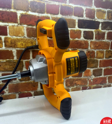 О4 Миксер строительный DEWALT (венчик в комплекте) 123 №К00007074