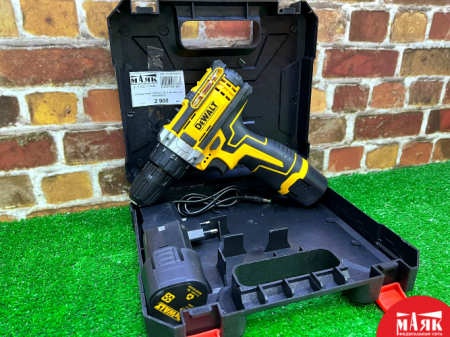 О3 Шуруповерт DEWALT 12V 2 акб кейс 123 №К00007897