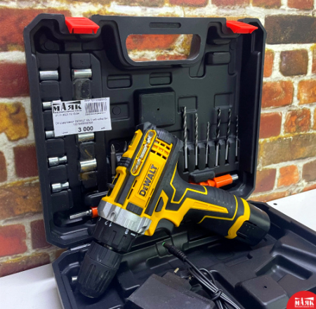 О6 Шуруповерт DEWALT 12v 2 акб набор бит 123 №К00007920