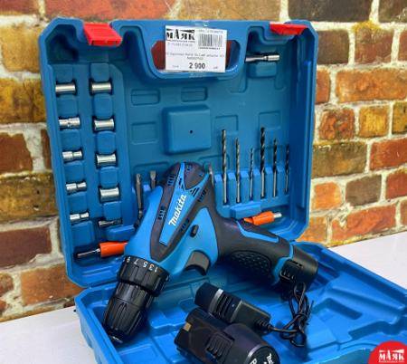 О2 Шуруповерт Makita 18v 2 акб  набор бит 123 №К00007929