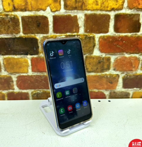 О4 Б/У ст Samsung s22 копия 355863235027010 №e00313893