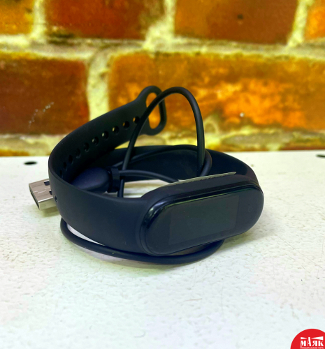 О2 Б/У смарт браслет MI Band 5 №e00315187