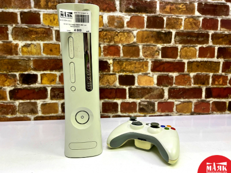 О3 Б/У приставка XBOX 360 1дж №e00316974