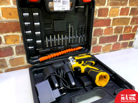 О3 Б/У Шуруповерт DEWALT 12v + набор бит кейс 123 №e00338782