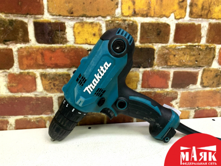 О4 Б/У Дрель-шуруповерт Makita DF0300 123 №e00394669