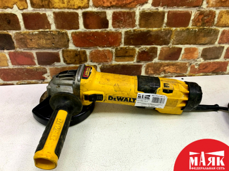 О2 Б/У Угловая шлифмашина DEWALT DWE4257 123 №e00392440
