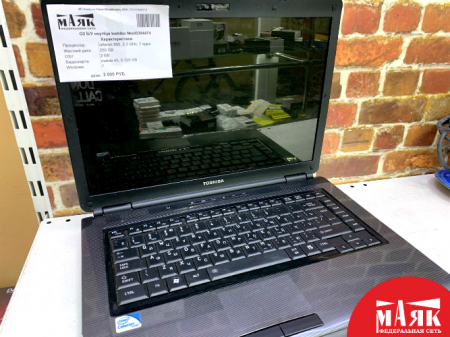 О2 Б/У ноутбук toshibo №e00394474