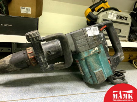 О2 Б/У Отбойный молоток Makita HM 1202 C 123 №e00400517
