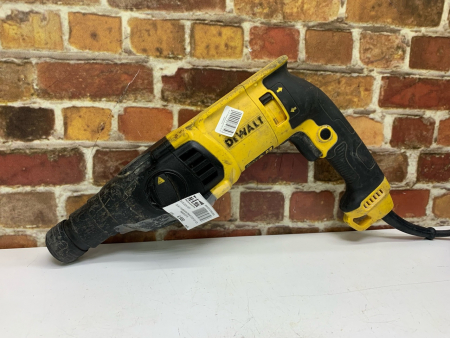О3 Б/У Перфоратор Dewalt D25133 123 №e00413716