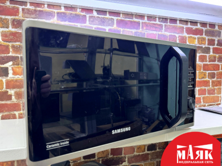 О4 Б/У Микроволновка samsung mg 23k3515as №e00419669