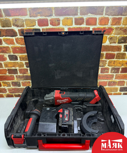 О1 Б/У Аккумуляторная угловая шлифмашина Milwaukee M18 FSAG125X 123 №e00459218