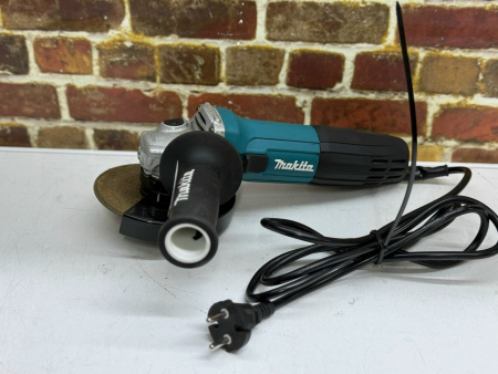 О1 Б/У УШМ Makita MT-5030 123 №e00441088