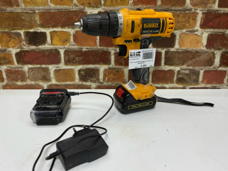 О3 Б/У шуруповерт dewalt 18 v-китай 123 №e00445417