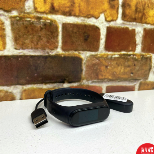 О4 Б/У Фитнес браслет mi band 4 №e00233036