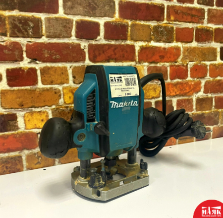 О10 Б/У Фрезер Makita RP0900 123 №e00239605