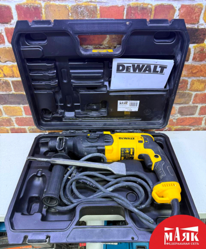 О4 Б/У Перфоратор dewalt D25133 кейс 123 №e00473140