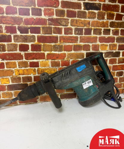 О9 Б/У отбойный молоток Makita HM1203C 123 №e00480301